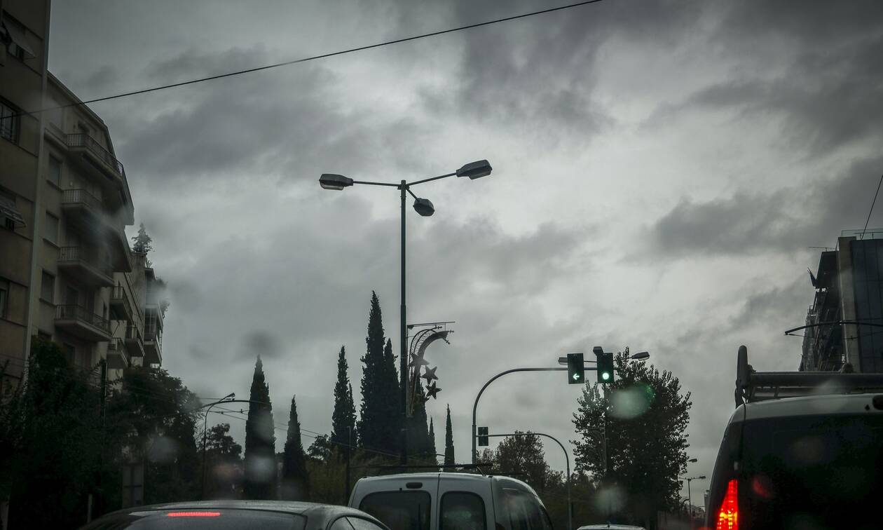 Κακοκαιρία: «Άνοιξαν» οι ουρανοί στην Αθήνα – Δείτε πού βρέχει