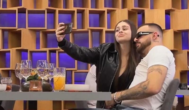 First Dates: «Ήθελα να της πετάξω το πιάτο», τραγωδία το ραντεβού με τον τράπερ
