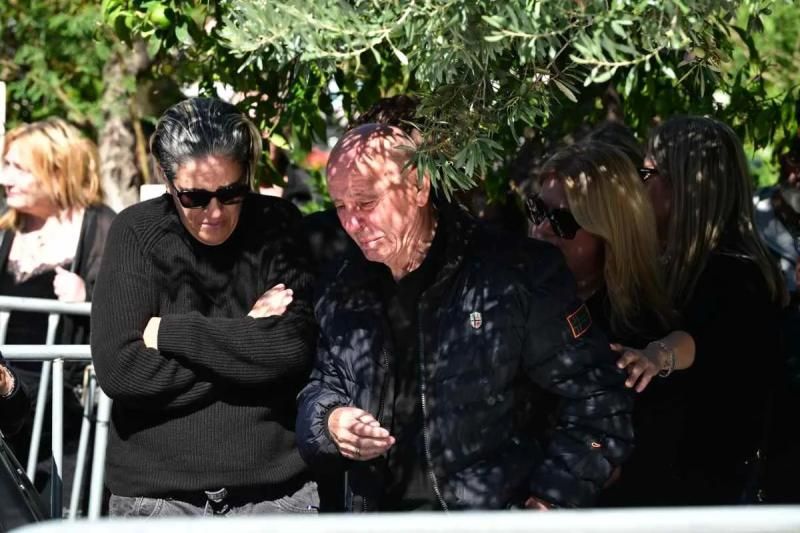 Μαζωνάκης: Γι’ αυτό έχει σημάδια στα χέρια ο πατέρας του - Μεγάλη αγωνία για τον κύριο Μανώλη